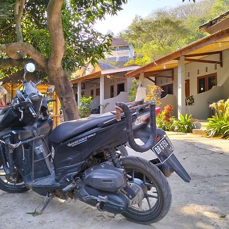 T&T Homestay Kuta  Екстериор снимка