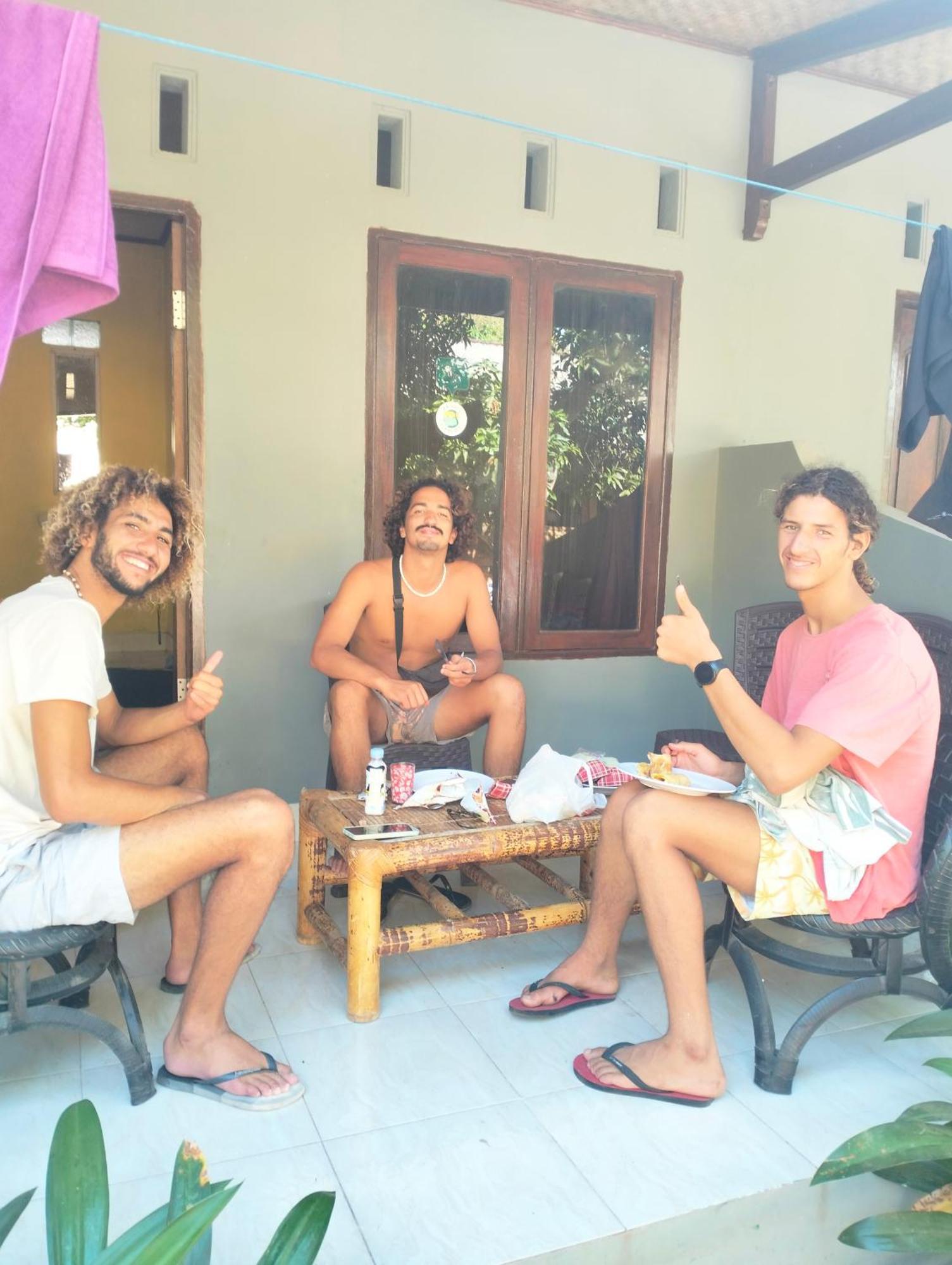 T&T Homestay Kuta  Екстериор снимка