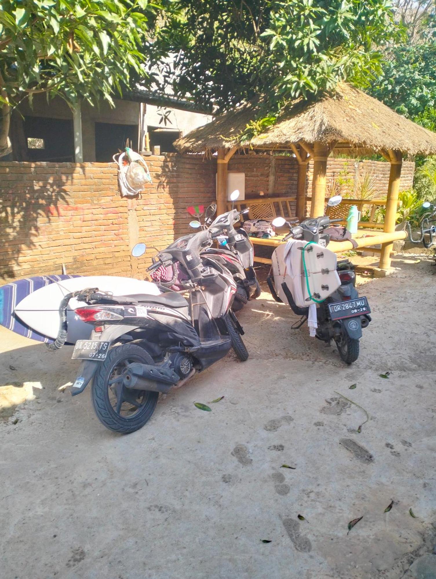 T&T Homestay Kuta  Екстериор снимка