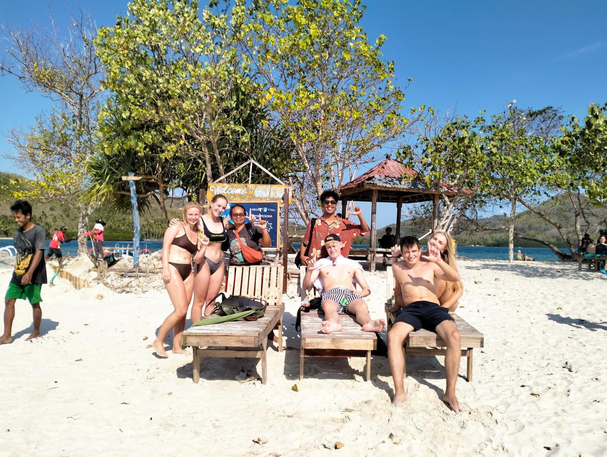 T&T Homestay Kuta  Екстериор снимка